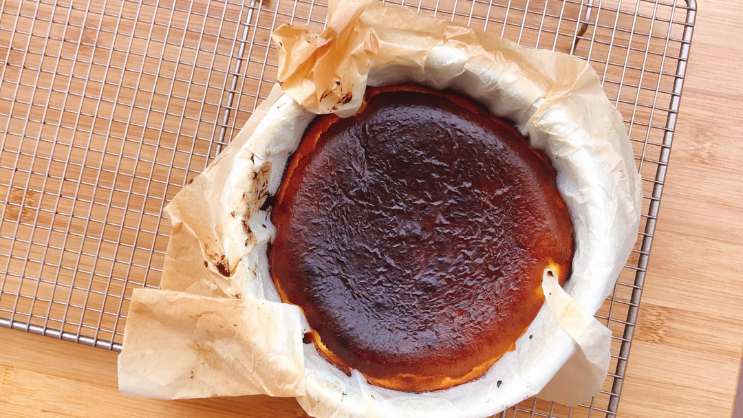 巴斯克式烤芝士蛋糕[超简单][搬运]