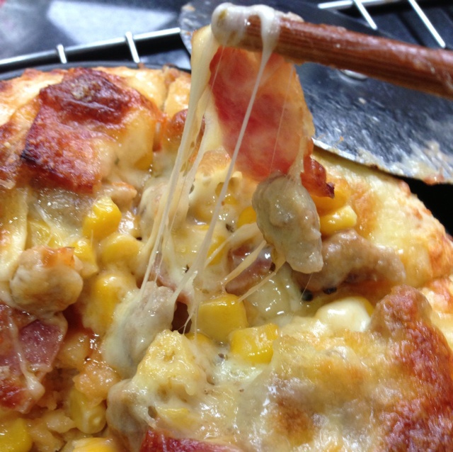 厚底鲜虾培根披萨