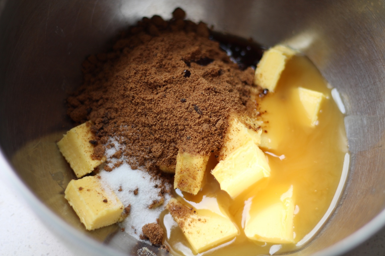 黑糖巧克力麦芬（黄油打发版）的做法 步骤2