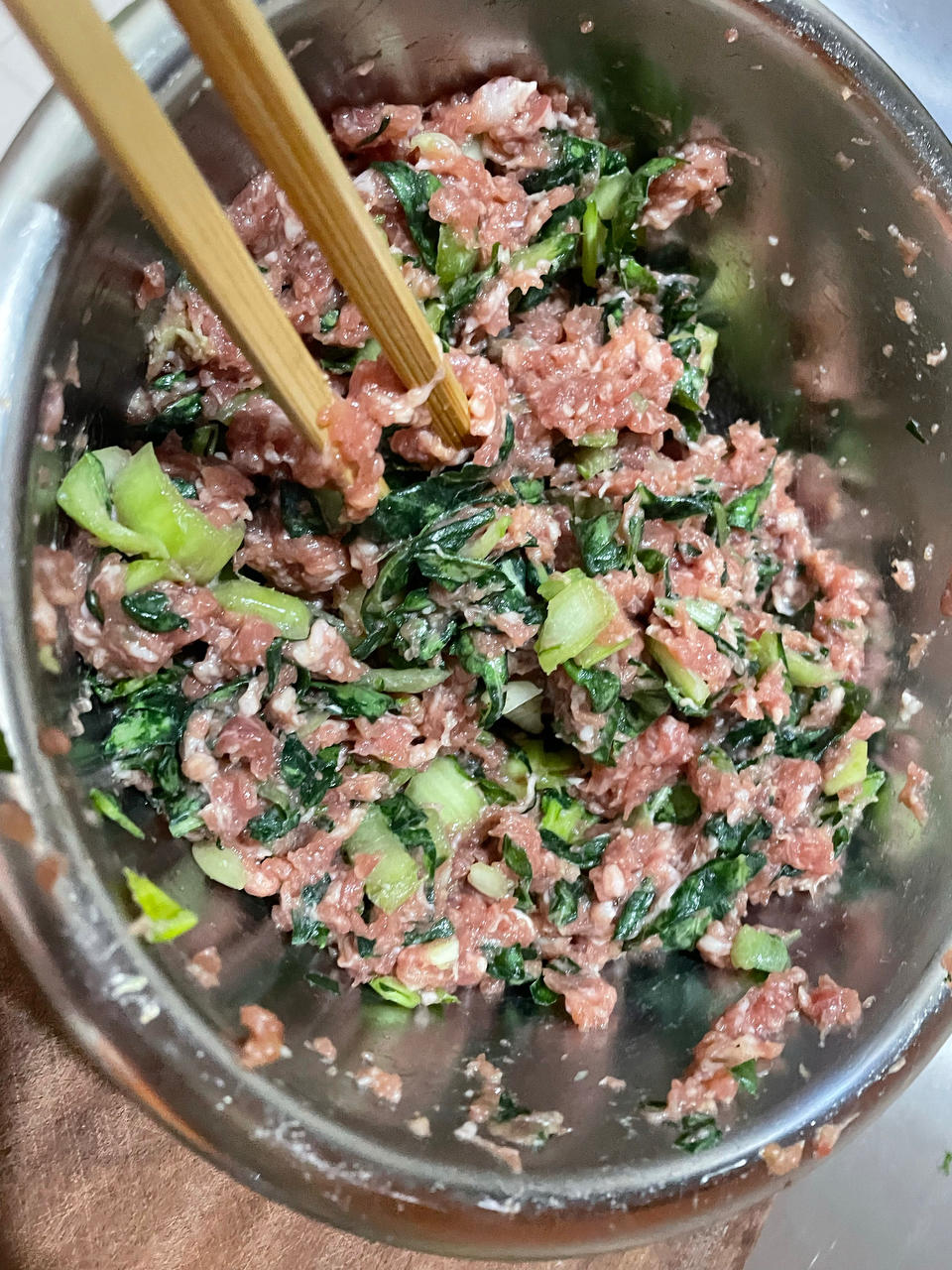 圆白菜猪肉蒸饺【12月北鼎蒸炖锅食谱】