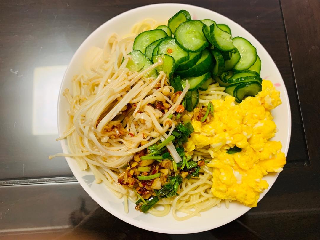 姥姥的爽口凉面！（干拌挂面）