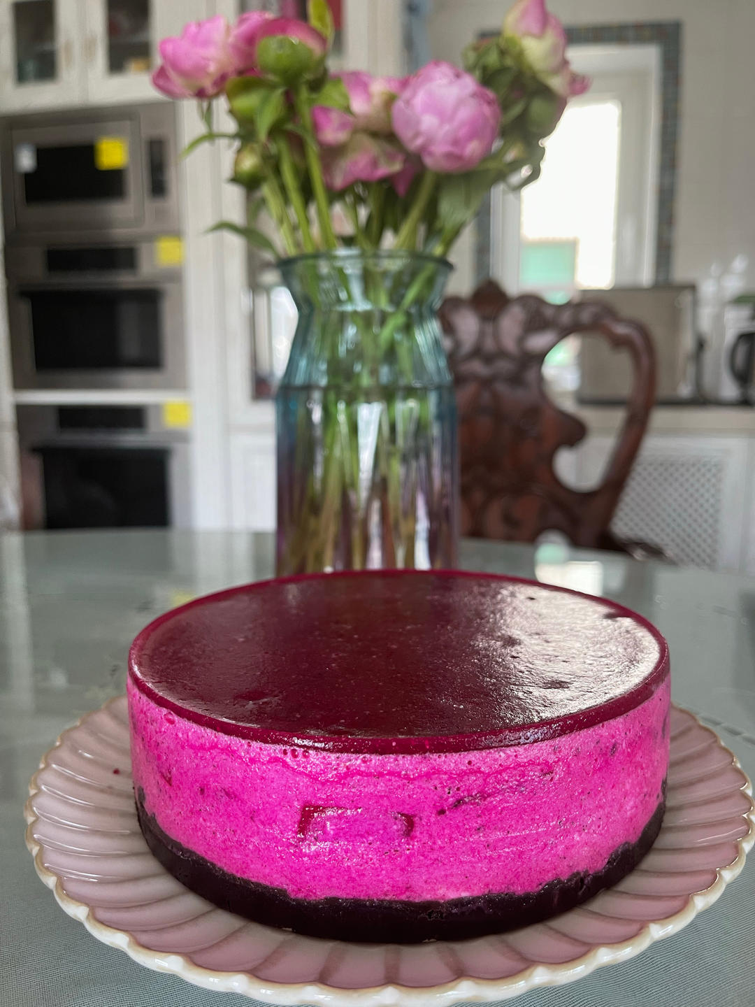 八寸火龙果慕斯蛋糕