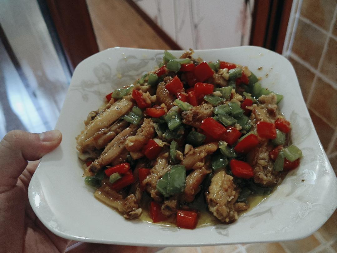 蒜香鸡翅，这才是鸡翅最好吃的做法