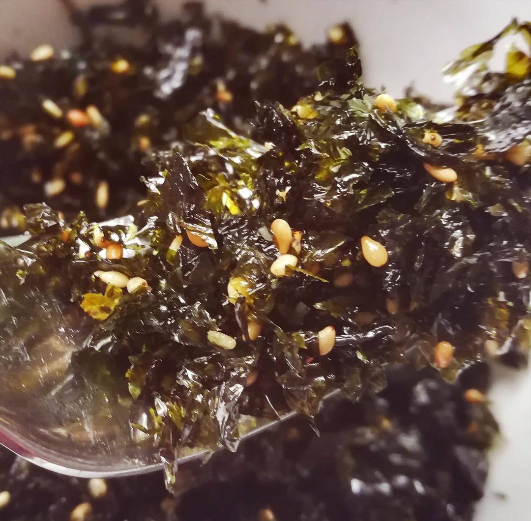 拌饭芝麻海苔