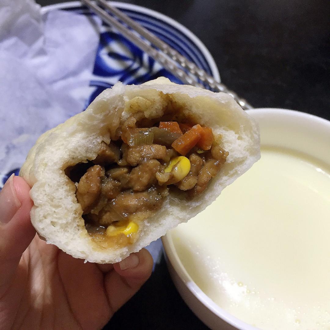 洋葱酱肉丁包子