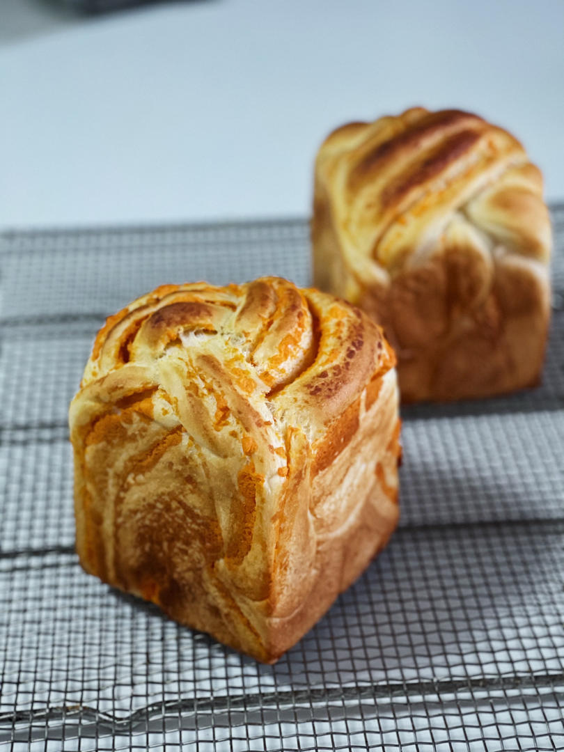 aeolusmj做的香芋牛奶手撕方包