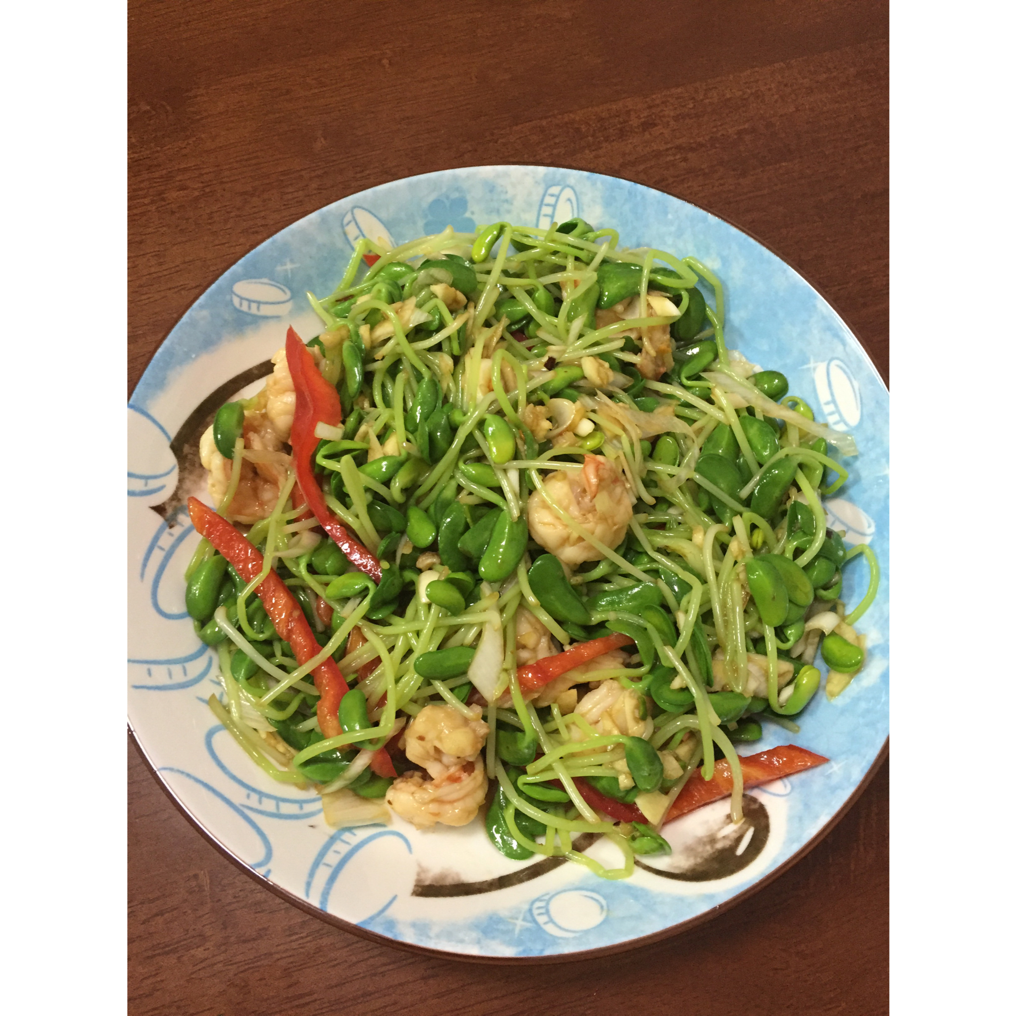 炝拌黑豆芽