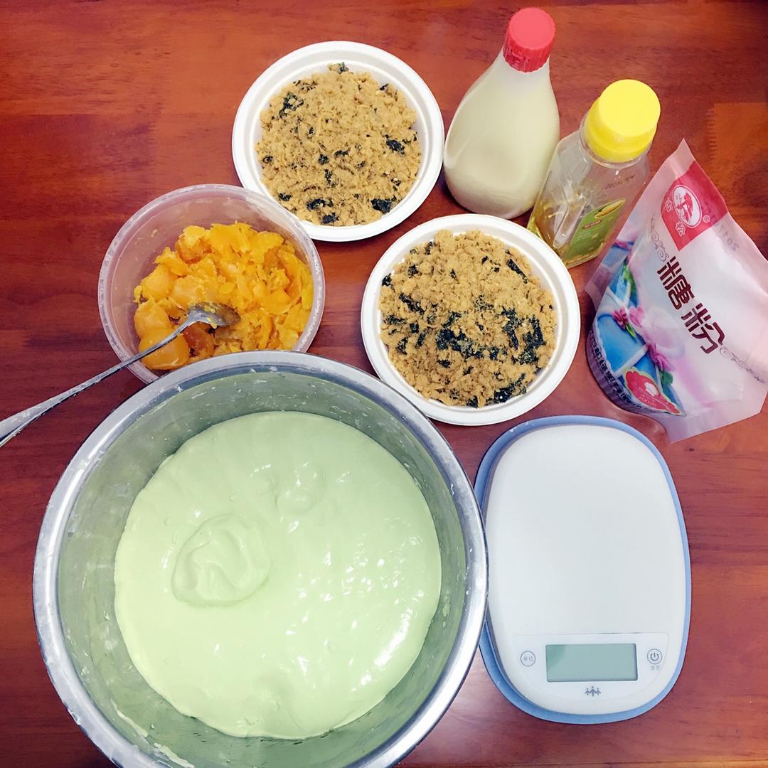 网红青团～～咸蛋黄肉松青团