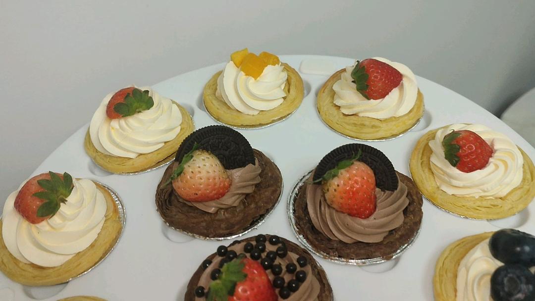 情人节甜品‼️草莓可颂‼️酥脆香甜可口