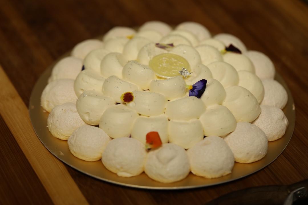 帕夫洛娃蛋糕（Pavlova）