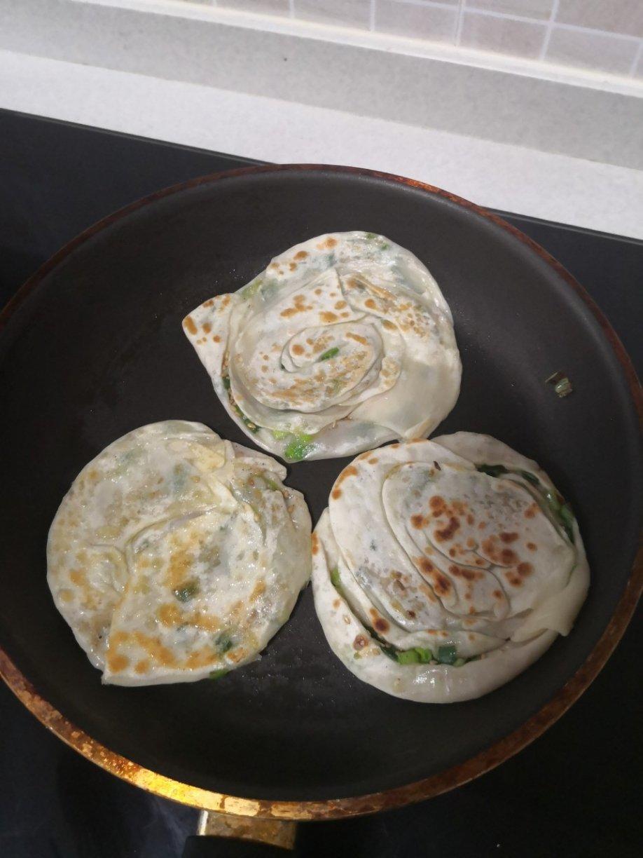 快手懒人版葱油饼❗️㊙️简单易做❗️超级酥脆❗️