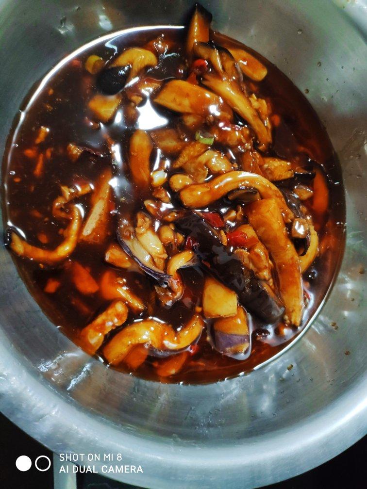 开胃下饭菜！巨简单的家常鱼香茄子煲