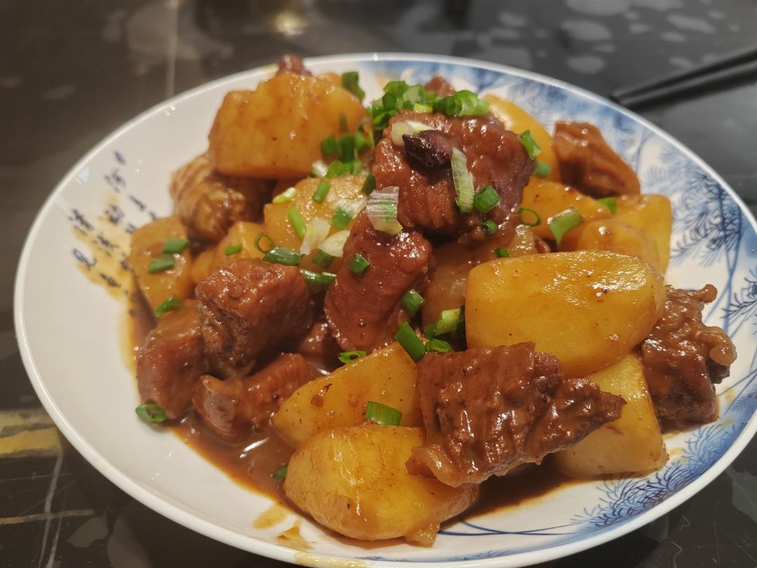 土豆炖牛腩