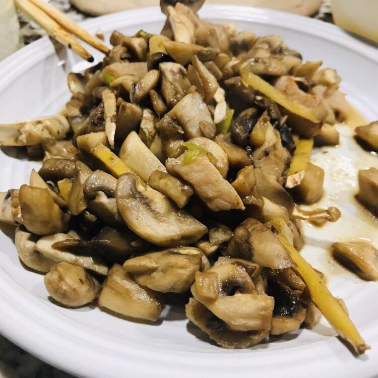 蘑菇炒肉丝