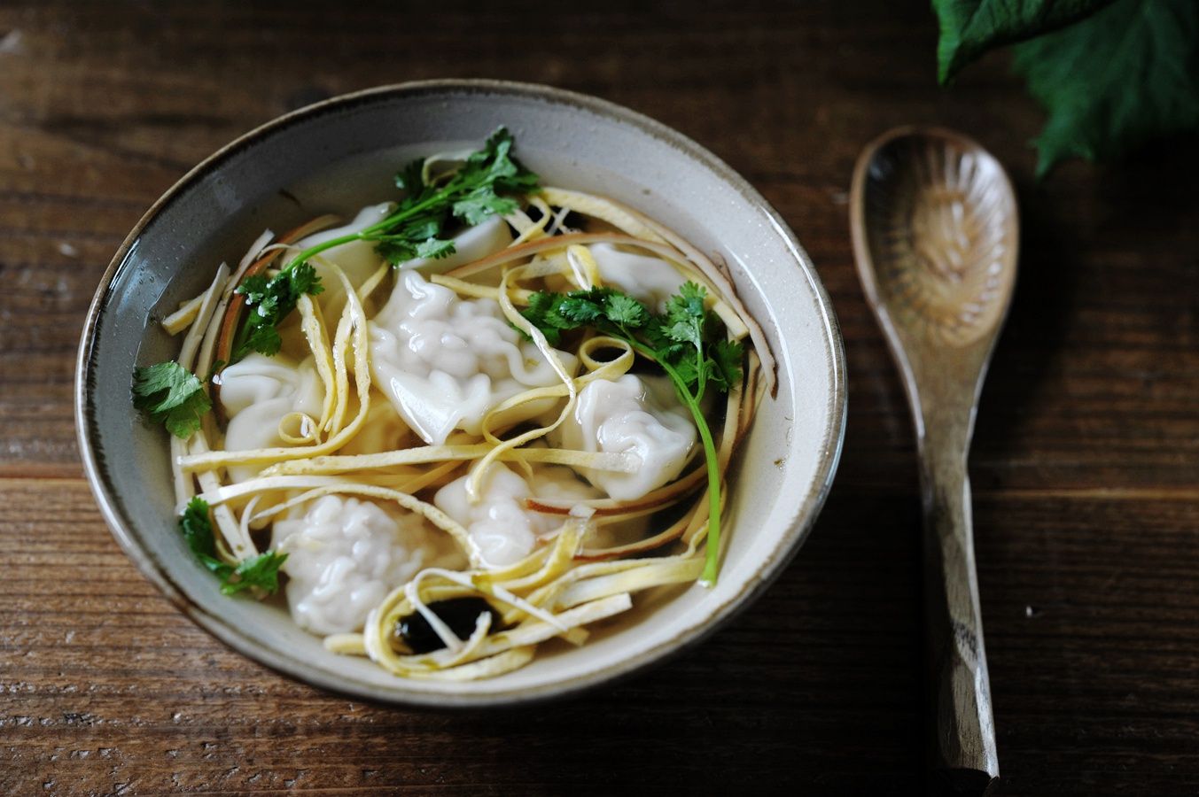 如何诞生一碗小馄饨