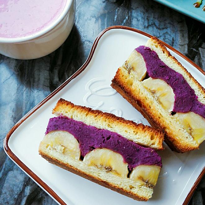 紫薯香蕉三明治的做法