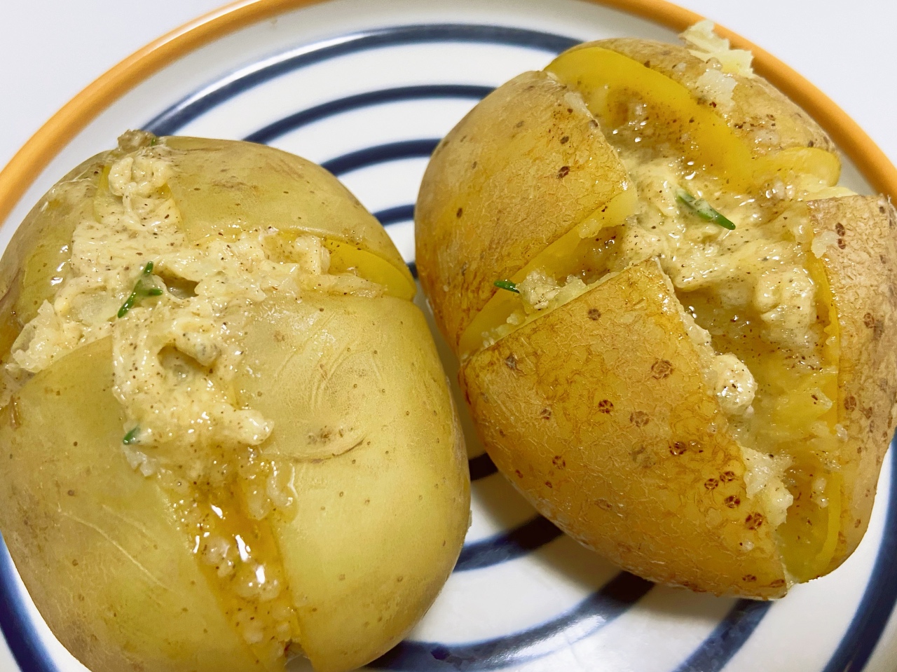 用时最短  🔥蒜香黄油烤土豆    🥔这么做在家也可以吃西餐  空气炸锅食谱的做法 步骤9