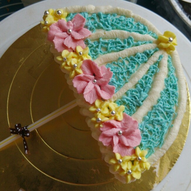 太阳伞奶油创意蛋糕