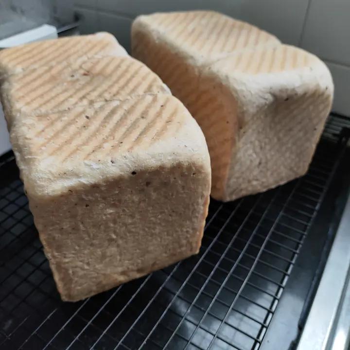 波兰种+一发冷藏的蓝莓果酱吐司（无蛋奶）