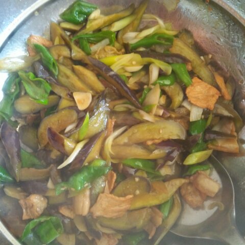 青椒炒茄子