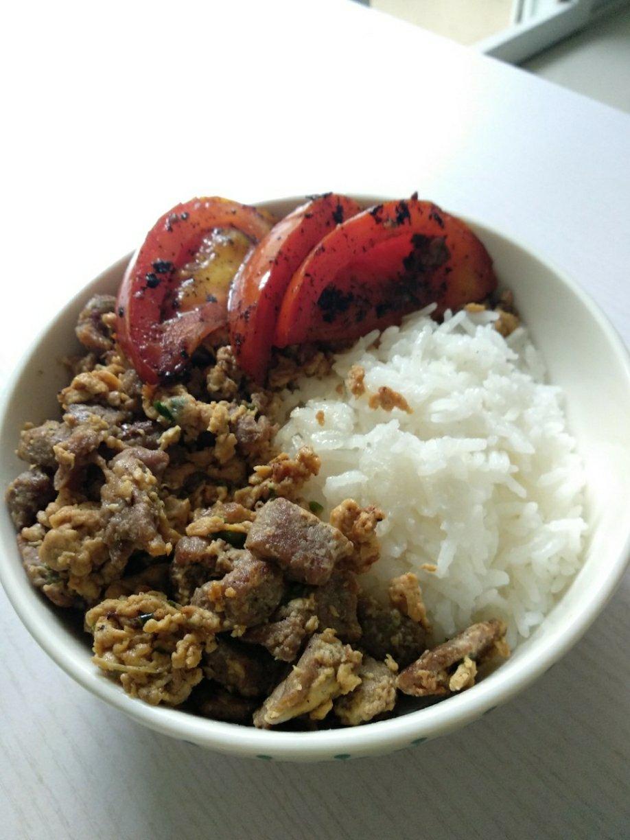 滑蛋牛肉饭