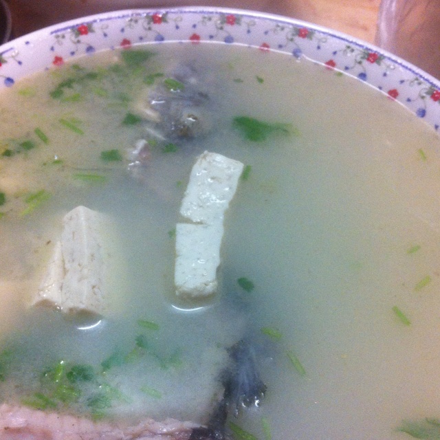 奶白鲫鱼汤