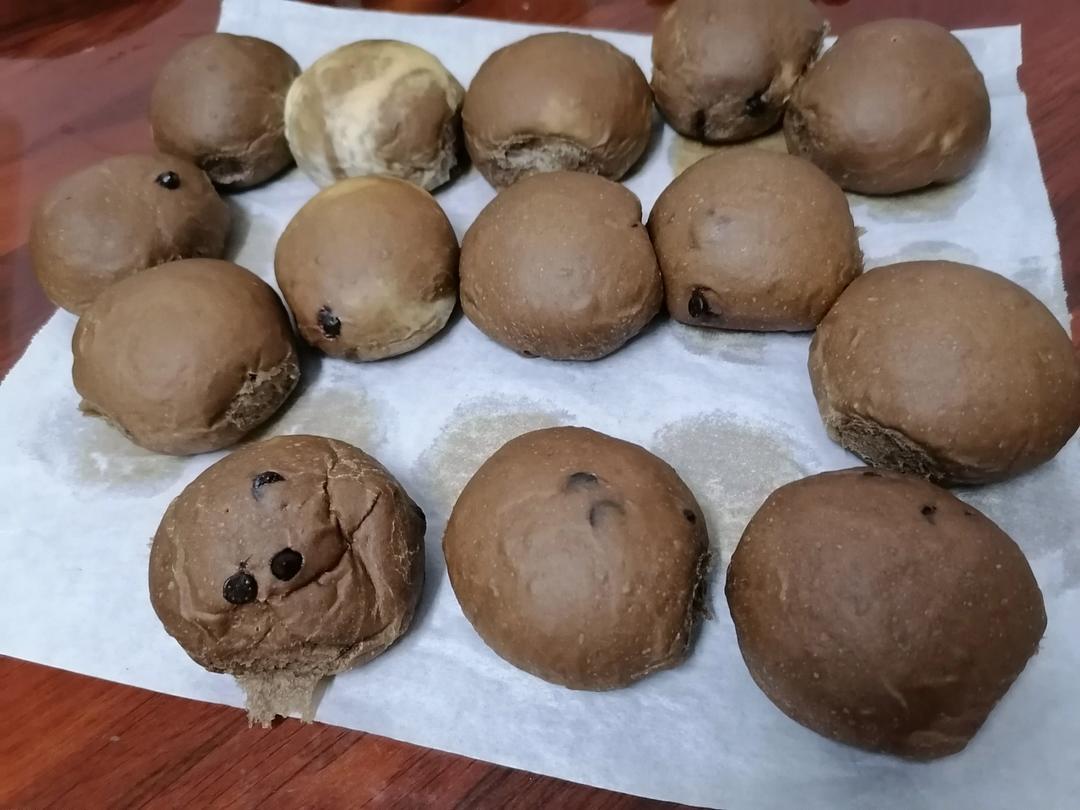 双重巧克力爆浆小餐包