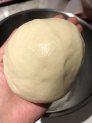 外酥里嫩的豆沙面包卷的做法 步骤10