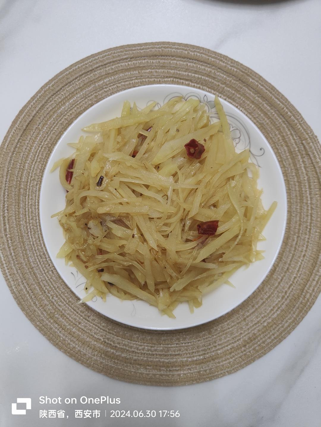 超级无敌下饭菜～酸辣土豆丝
