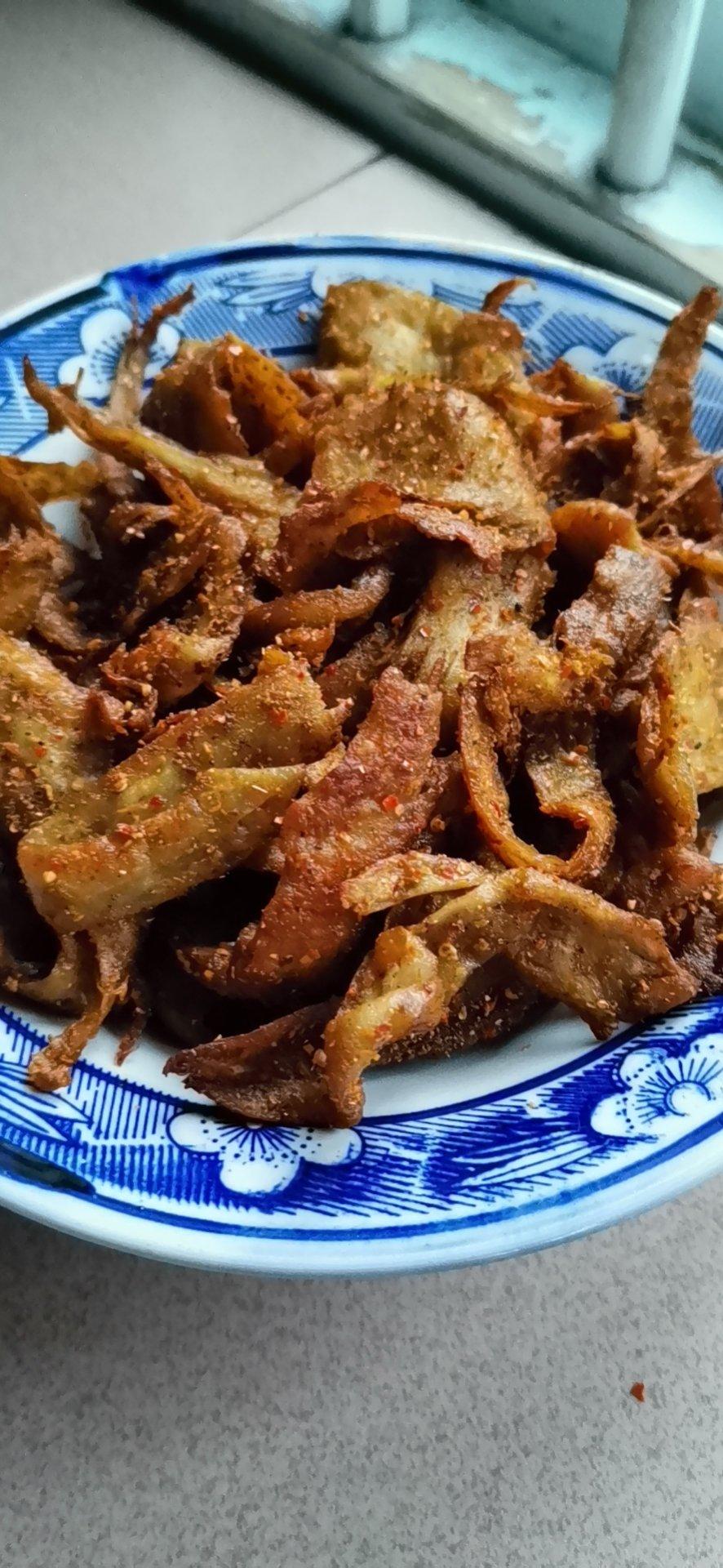 煎辣辣的手撕面筋（疯狂分泌口水ing）