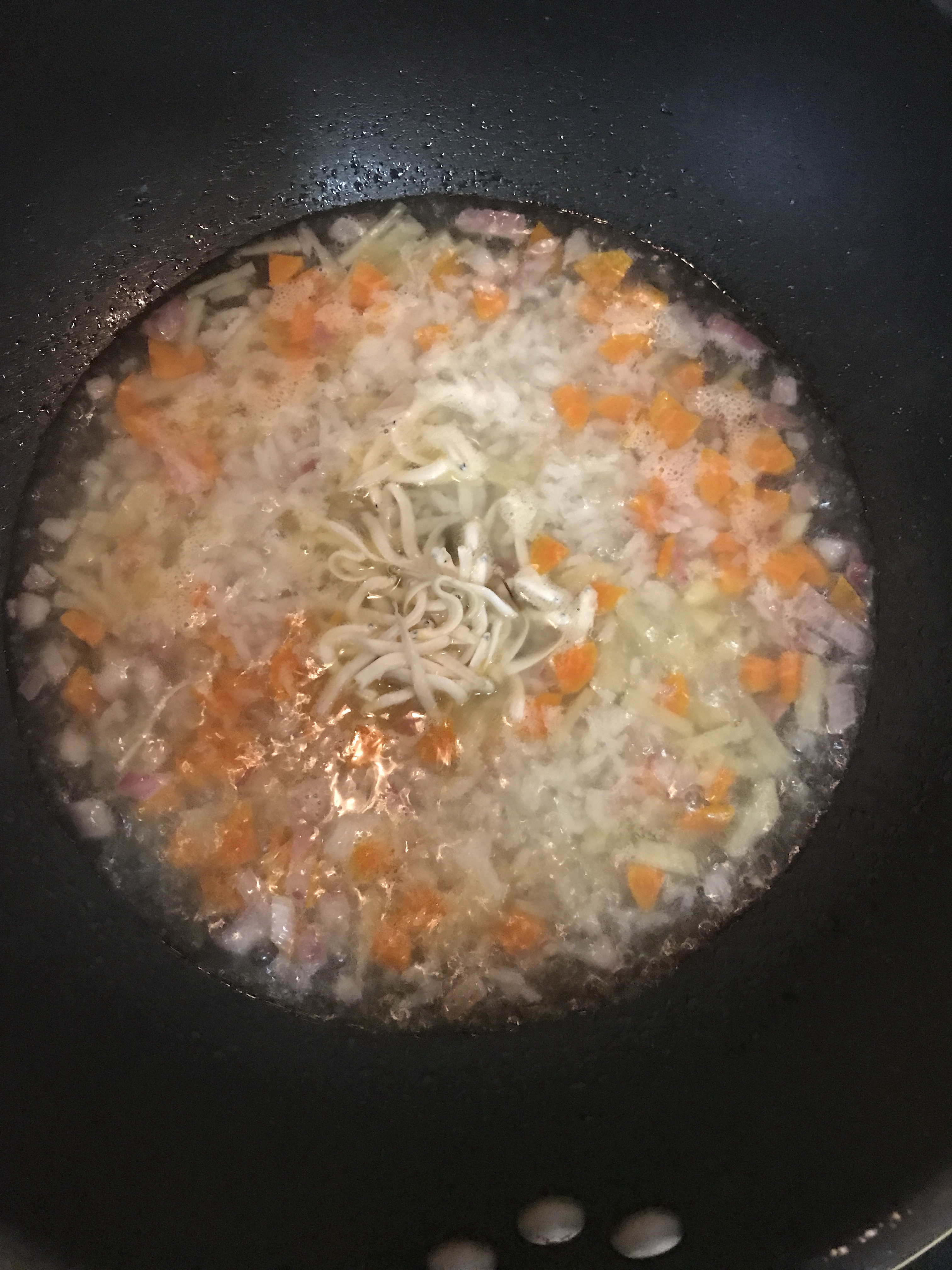 银鱼奶酪烩饭的做法 步骤6