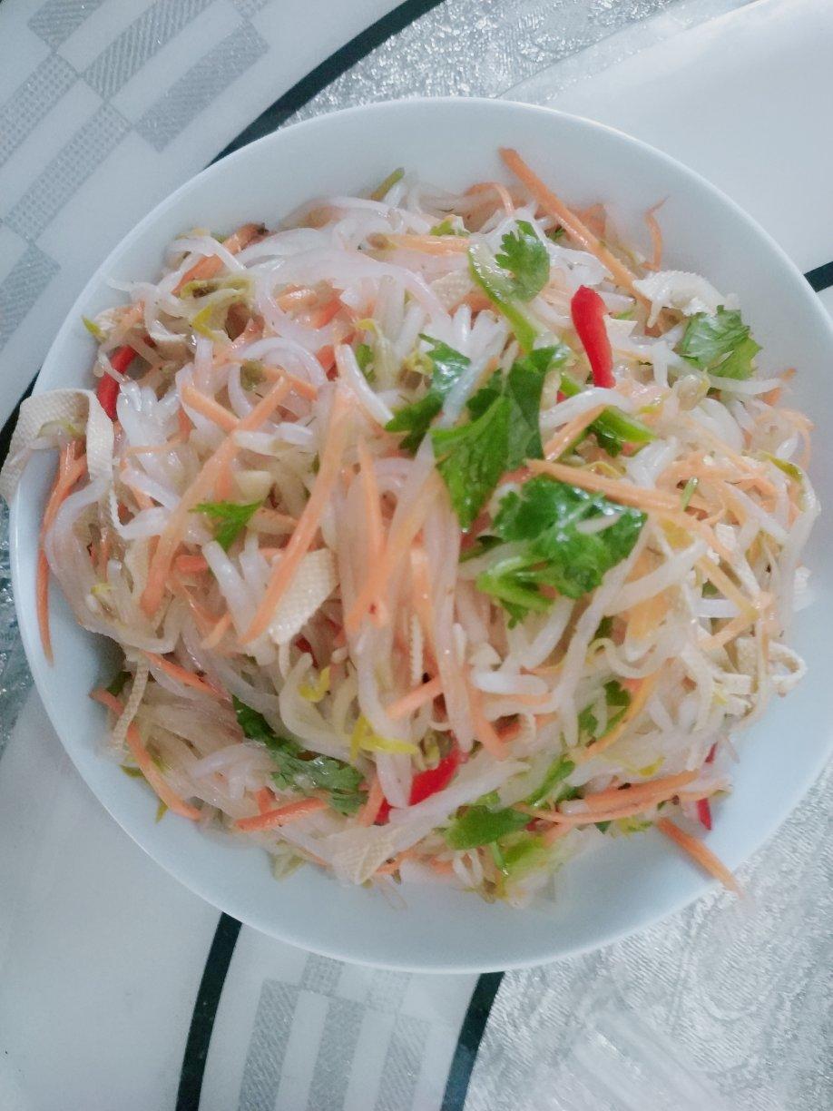 凉拌豆芽