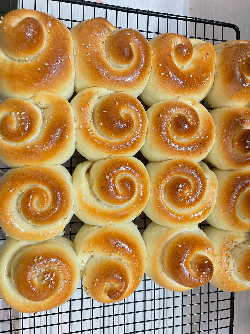 奶香脆底蜂蜜小面包