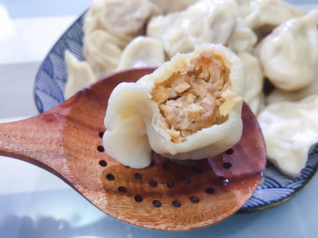 美善品猪肉酸菜水饺的做法