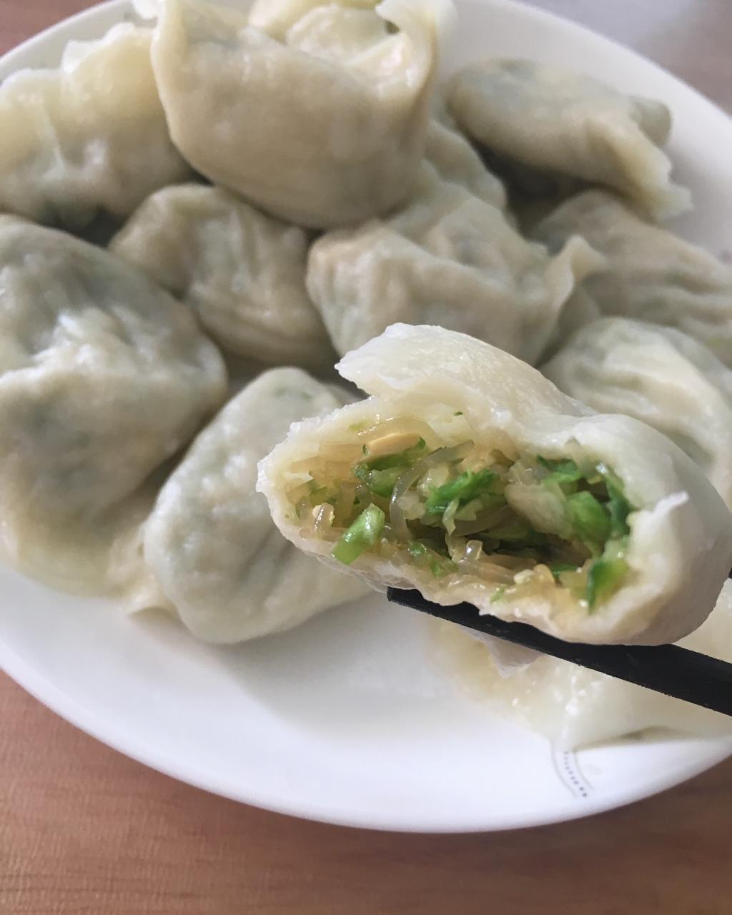 amosd做的白菜虾仁鸡蛋素水饺