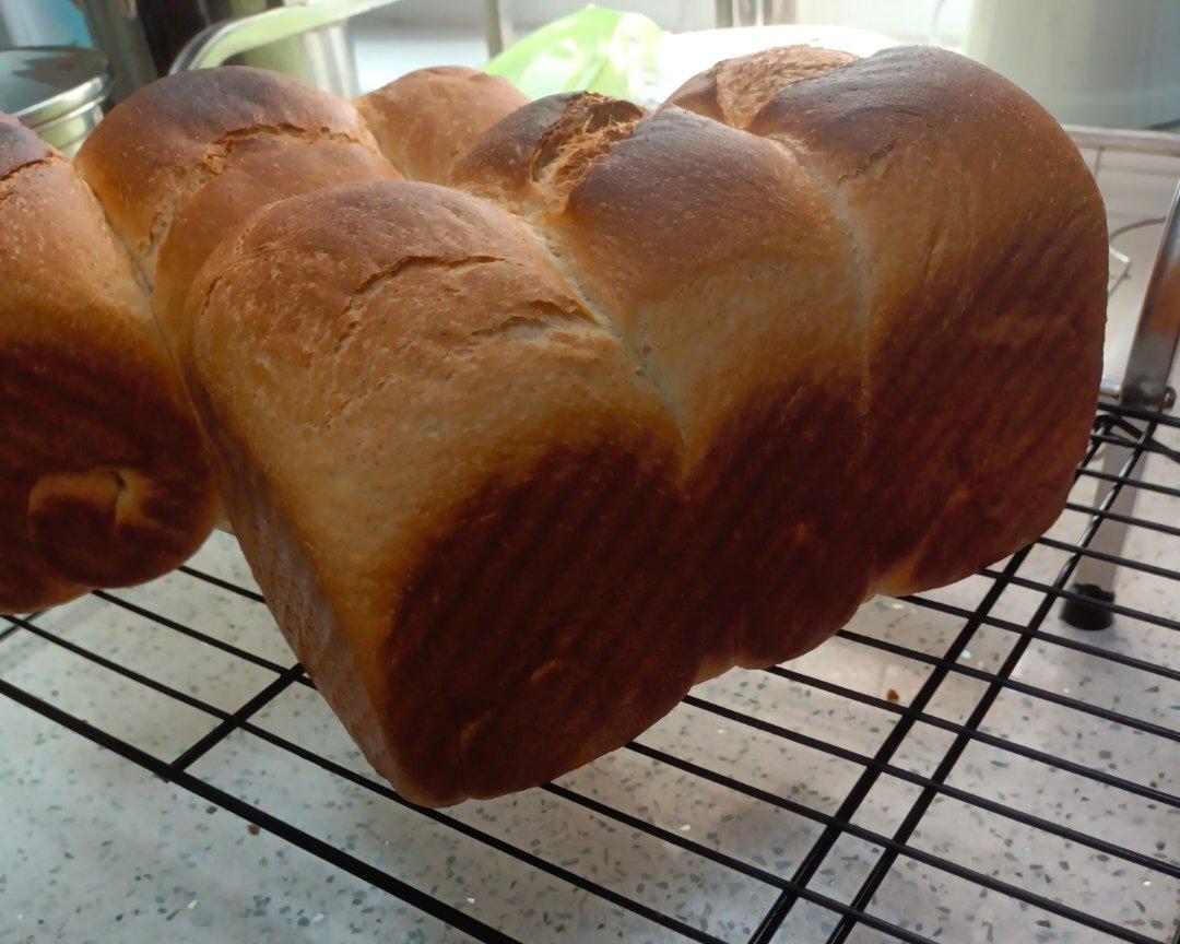 奶香咸吐司的做法