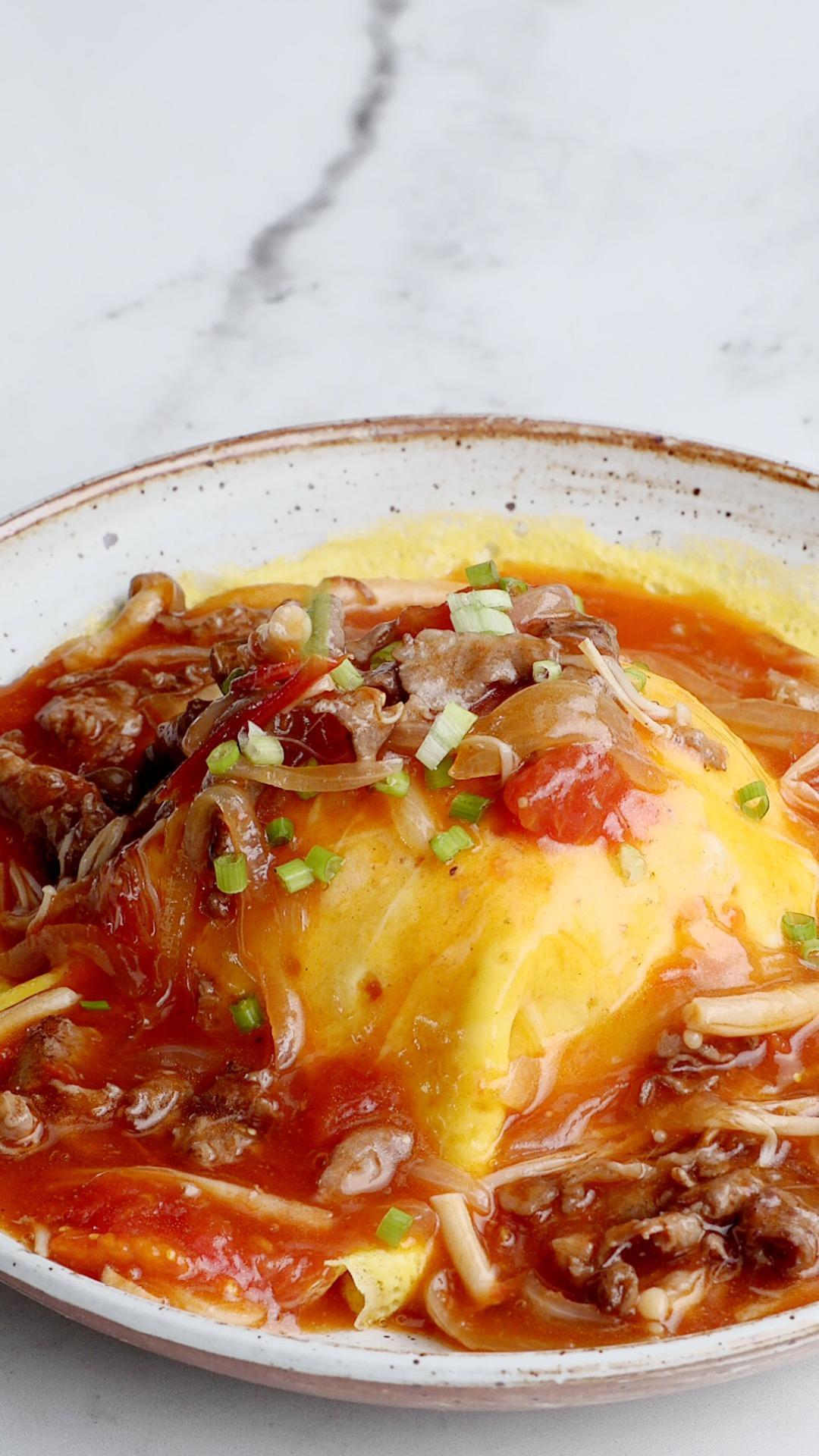 红烩肥牛蛋包饭的做法