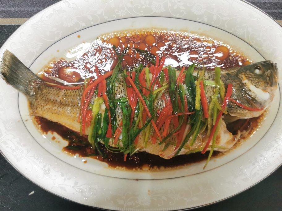 清蒸鲈鱼