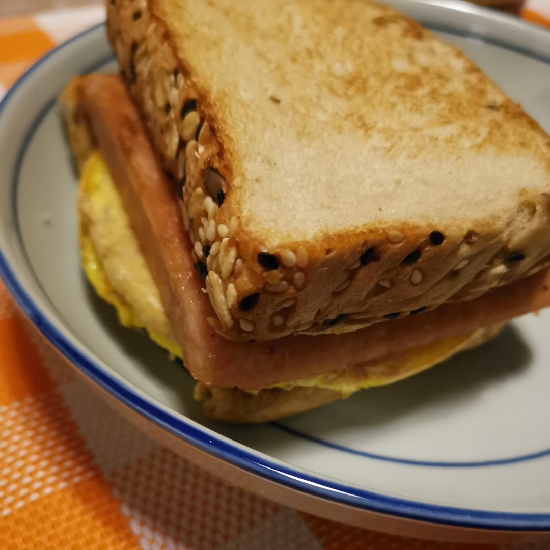🥪鸡蛋火腿三明治
