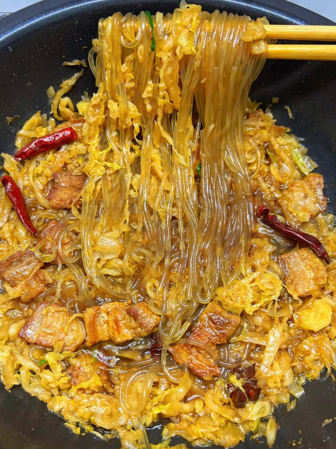 五花肉酸菜炖粉条