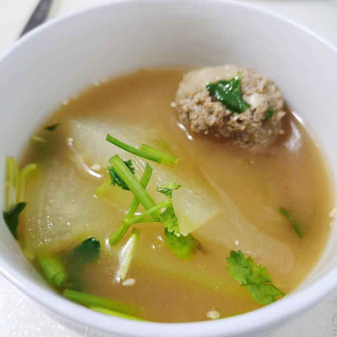 夏天不可错过的家常味--冬瓜丸子汤