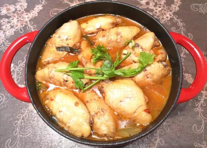 堂妈教你三汁鸡翅焖锅