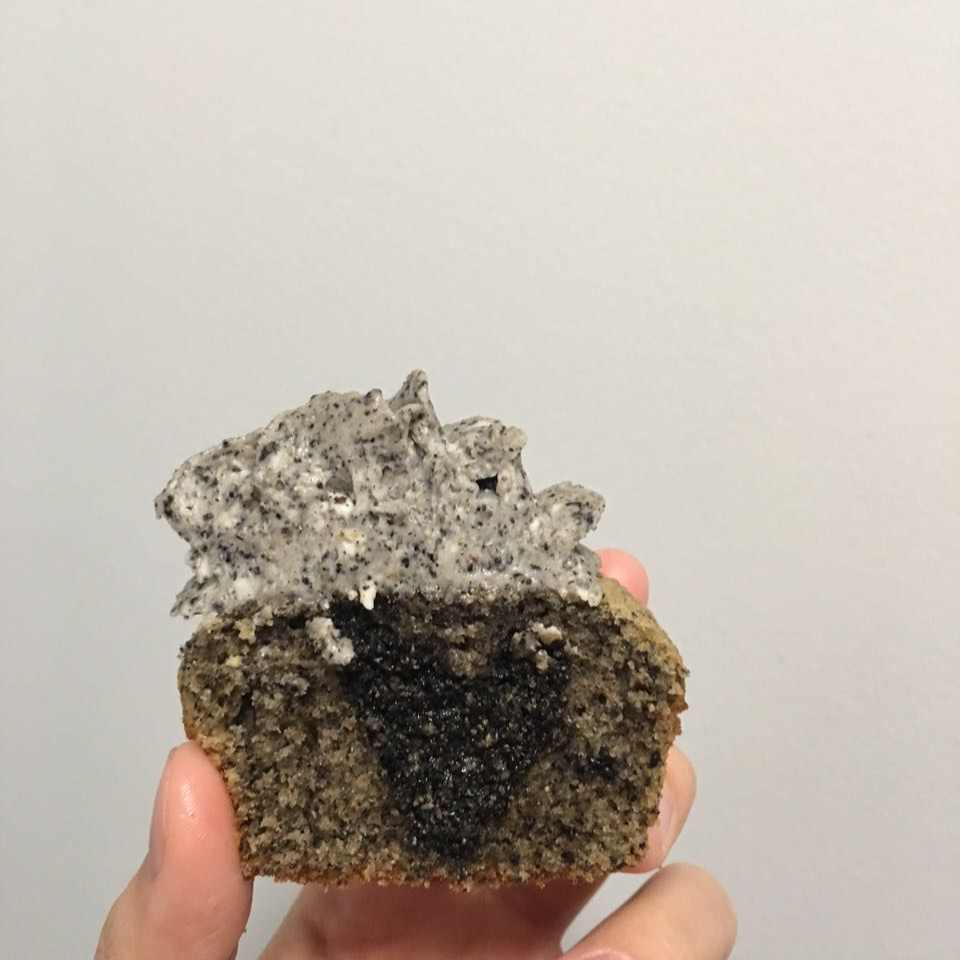 三重黑芝麻杯子蛋糕