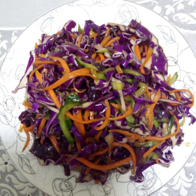 凉拌紫甘蓝