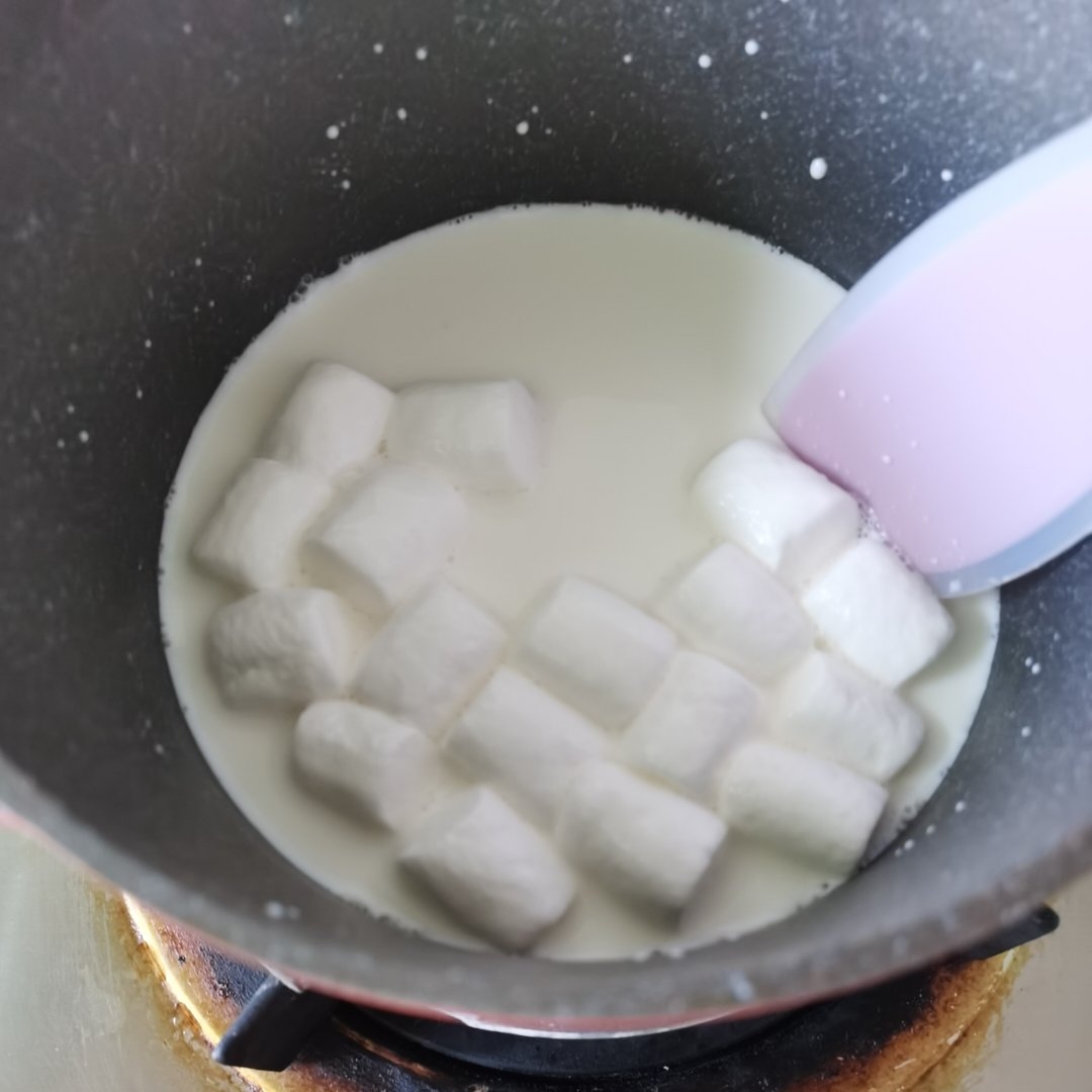 小布丁冰棒|消耗棉花糖|简单易做的做法 步骤2