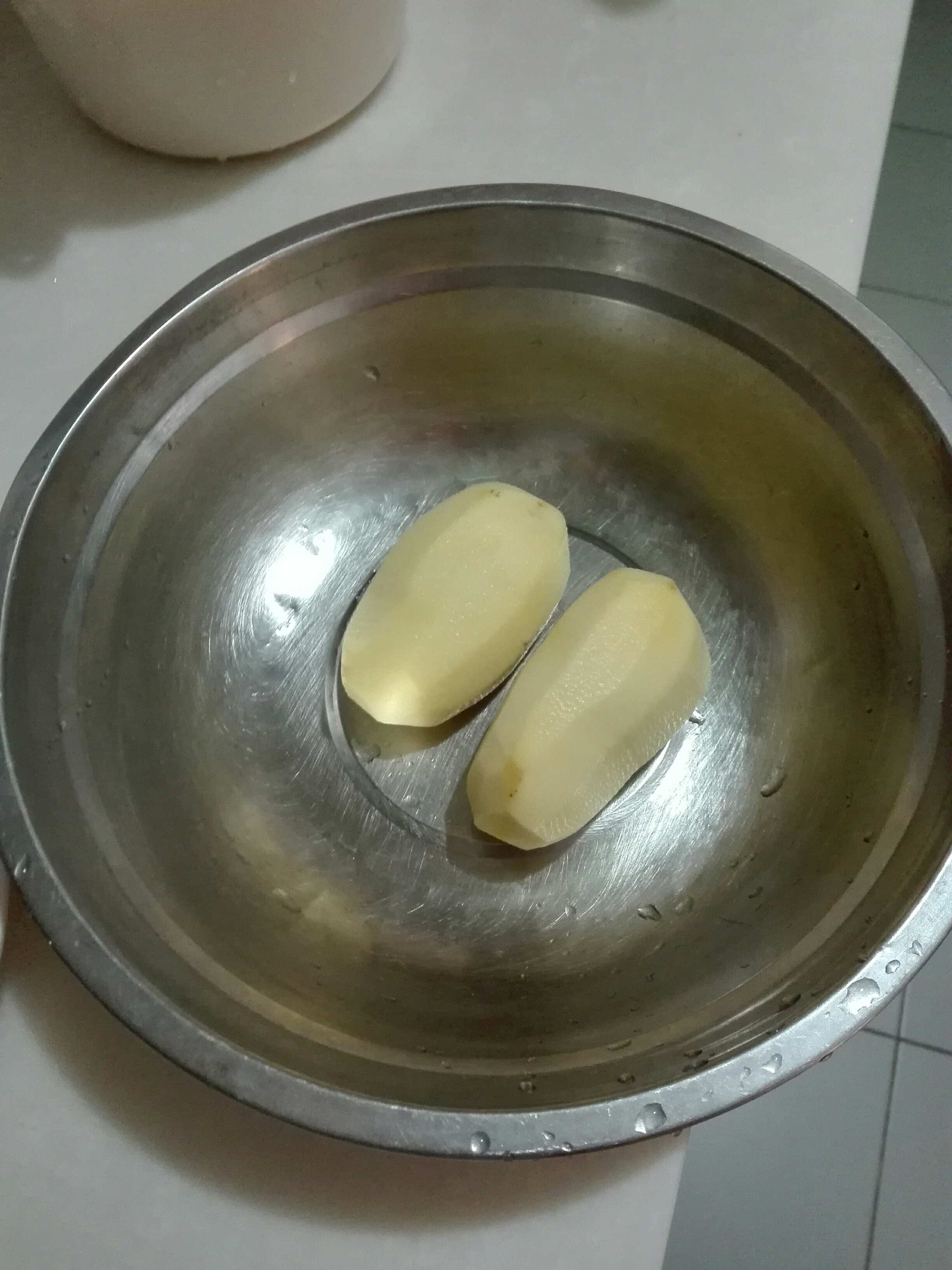 煎土豆饼的做法 步骤1