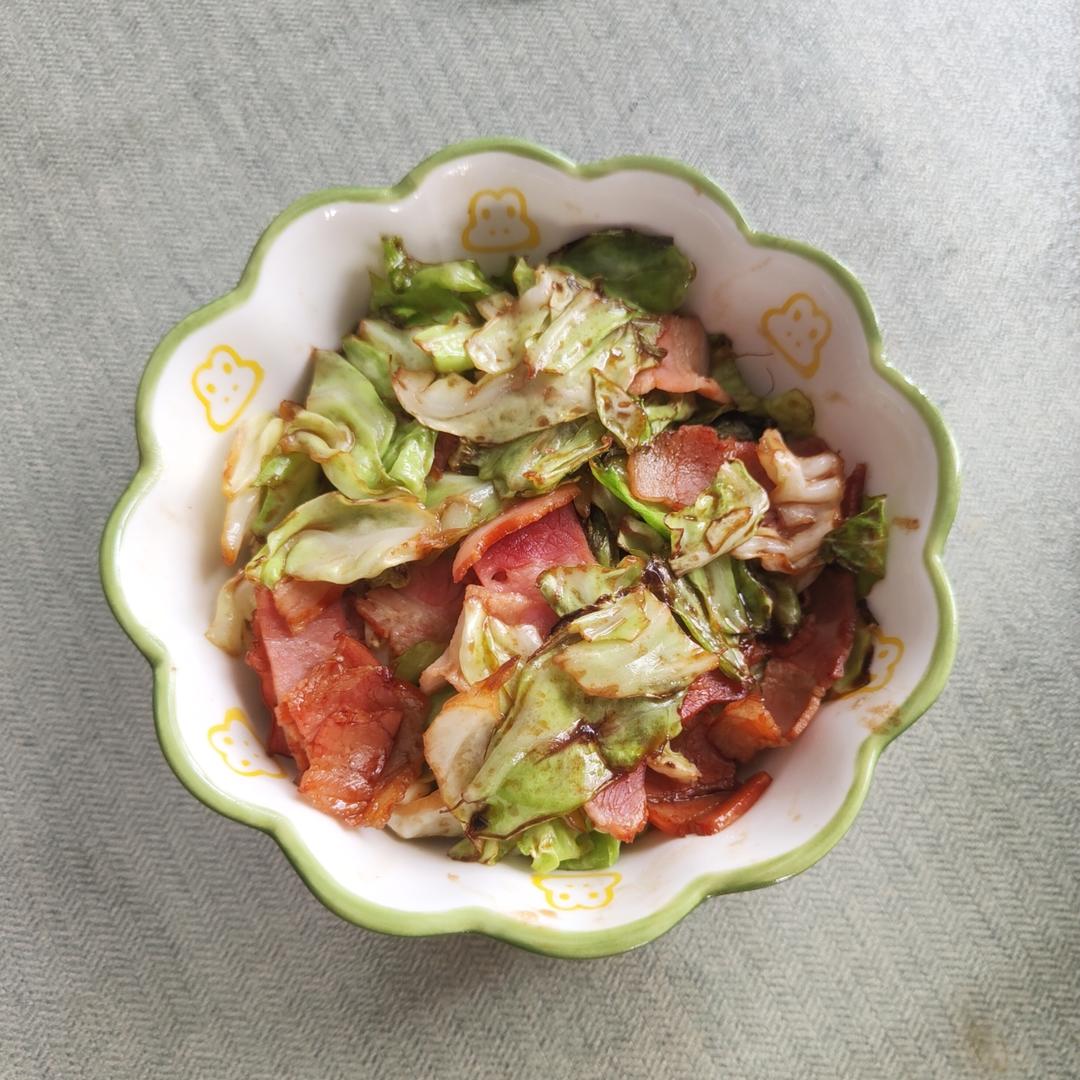 包菜这样炒才下饭，又香又好吃，次次做都光盘