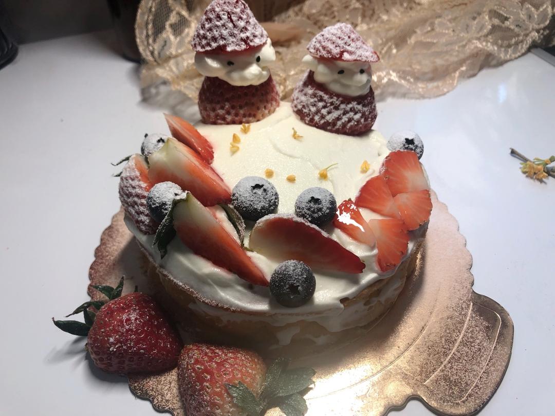 手机用户1608_2b94做的草莓裸蛋糕(6寸生日蛋糕)