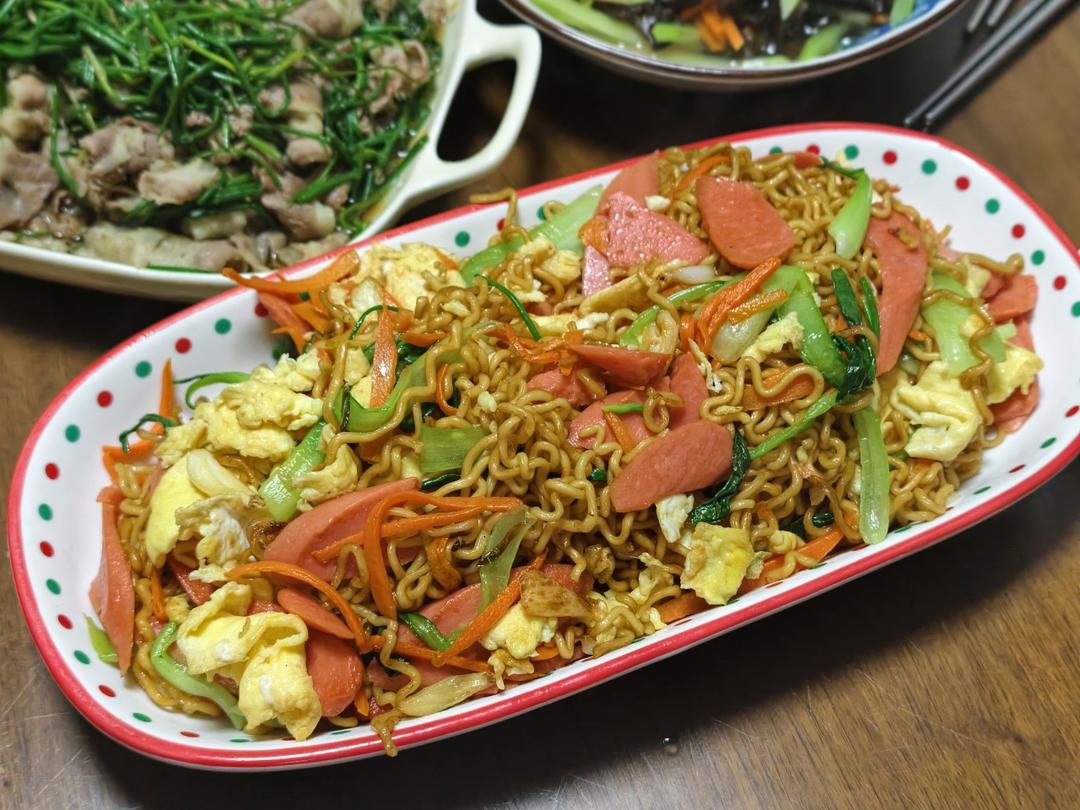 秒杀路边摊的炒方便面