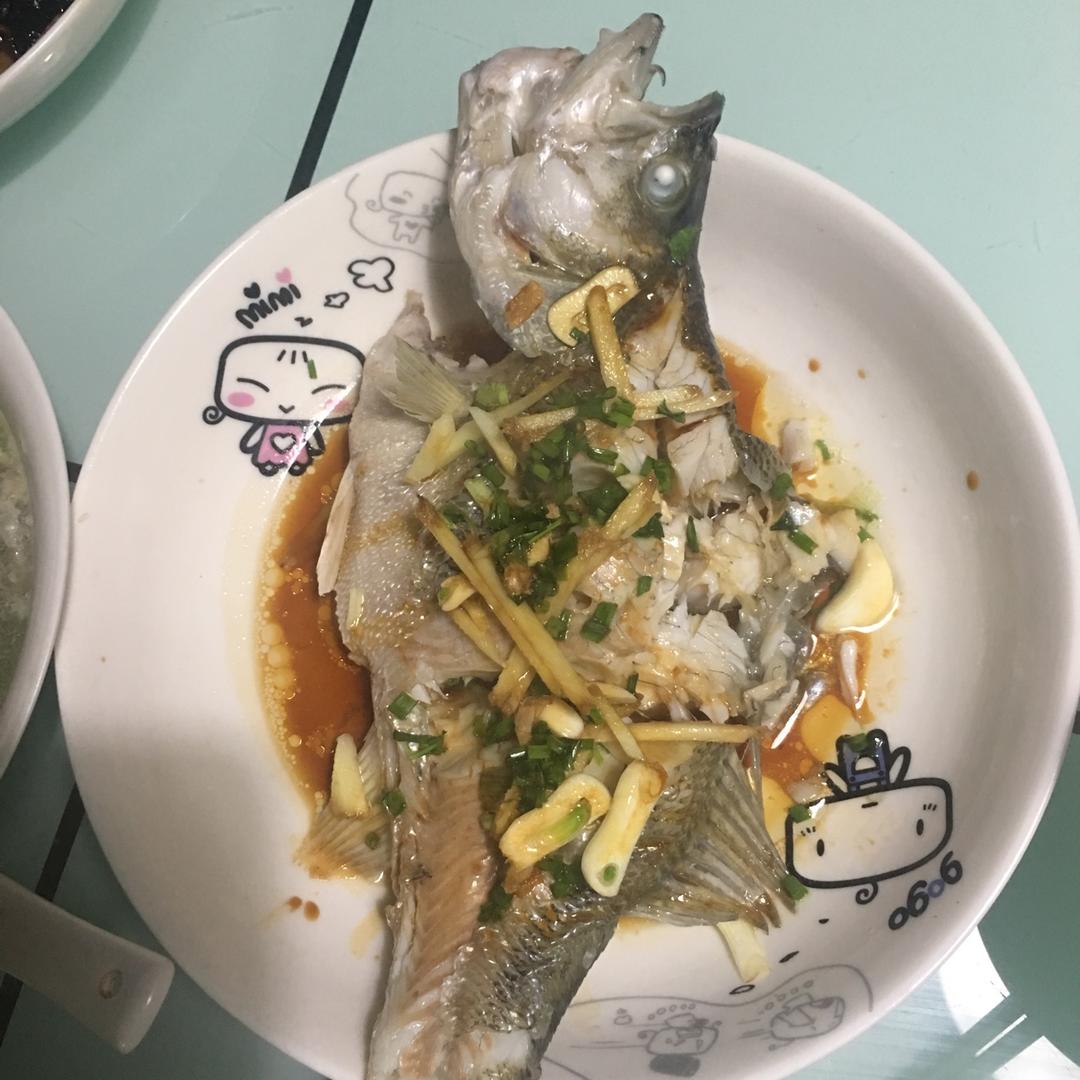清蒸鲈鱼